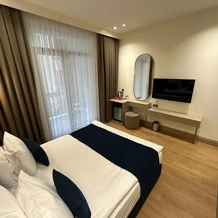 Hotel Taksim Bosphorus 3*