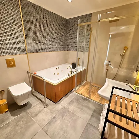 Taksim Bosphorus اسطنبول